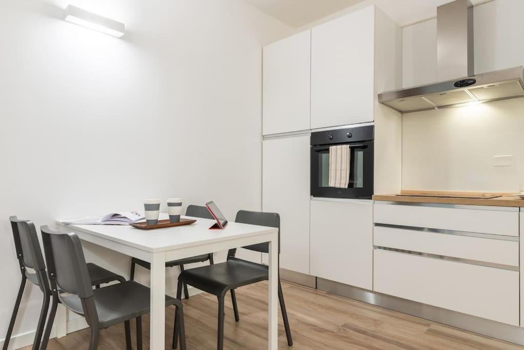 Mora Flexyrent A.C. - Colonne Apartment Milan Exterior photo